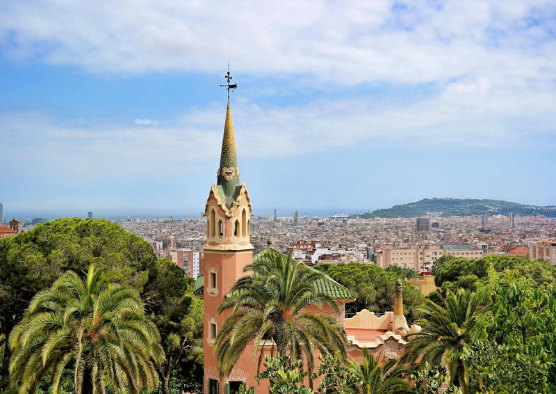 Barcelona Travel Guide 2025: Best Things To Do, Where To Stay & Local Tips
