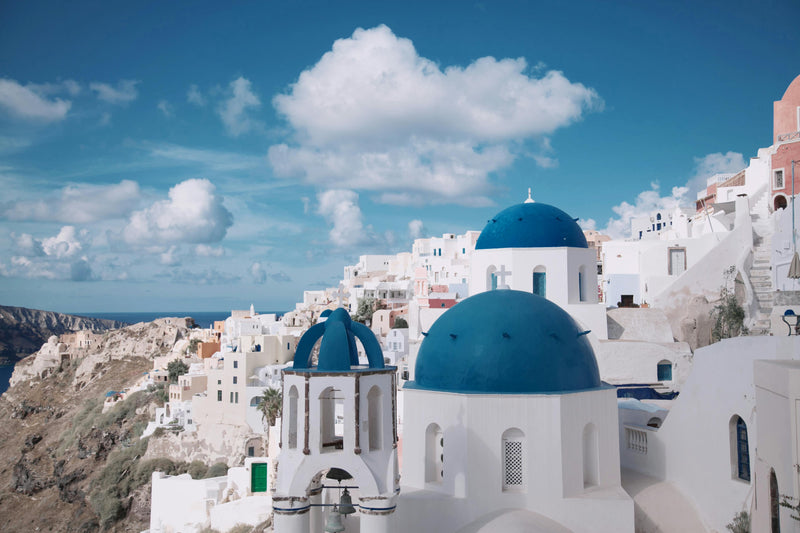 Santorini Travel Guide — Aegean Island Paradise