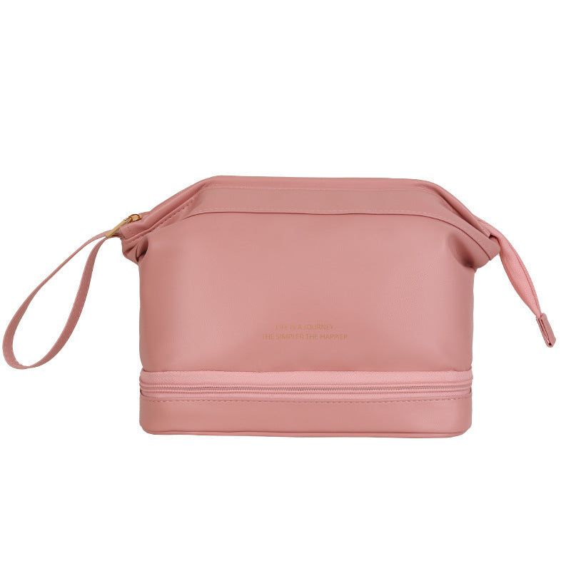 Keep all your beauty essentials organized with this Large Capacity Travel Cosmetic Bag. Multifunctional, spacious, and stylish—perfect for women on the go.