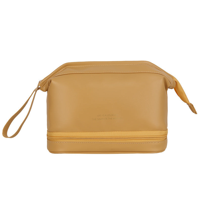 Keep all your beauty essentials organized with this Large Capacity Travel Cosmetic Bag. Multifunctional, spacious, and stylish—perfect for women on the go.