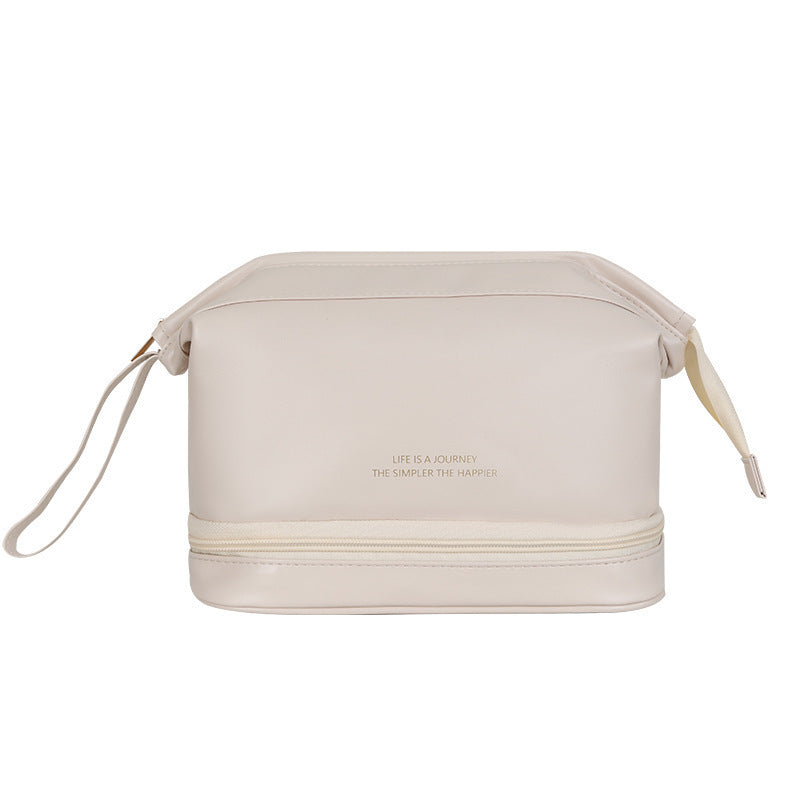 Keep all your beauty essentials organized with this Large Capacity Travel Cosmetic Bag. Multifunctional, spacious, and stylish—perfect for women on the go.
